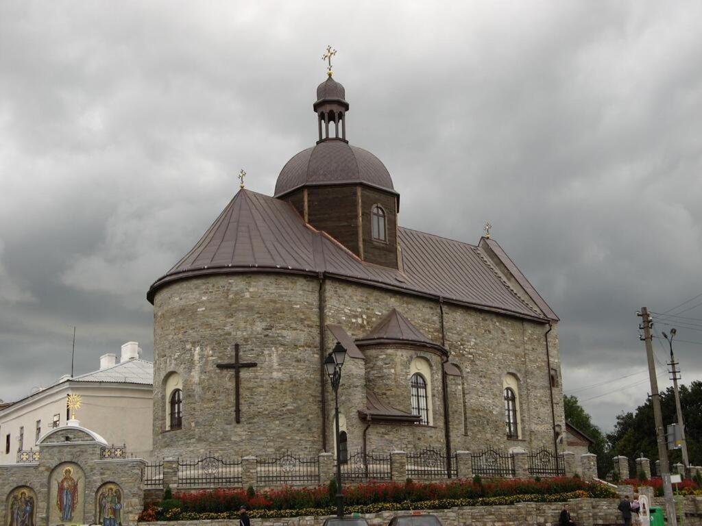 Апартаменти В Старому Місті Sweet House Kamjanez-Podilskyj Exterior foto