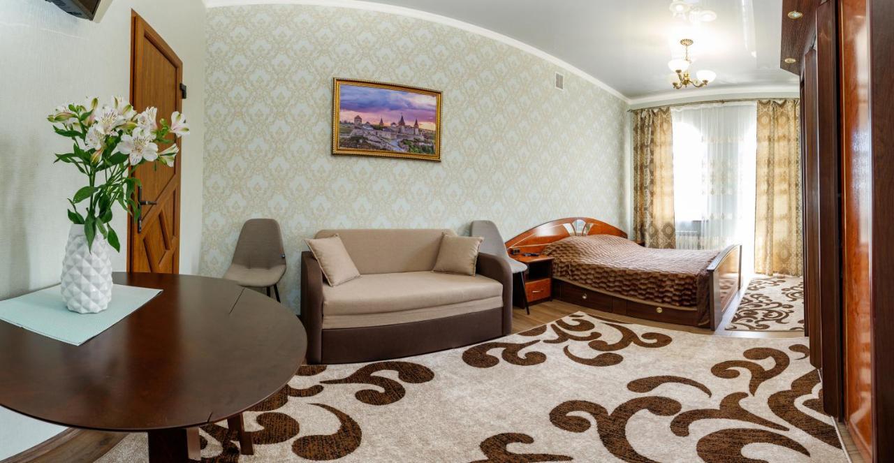 Апартаменти В Старому Місті Sweet House Kamjanez-Podilskyj Exterior foto