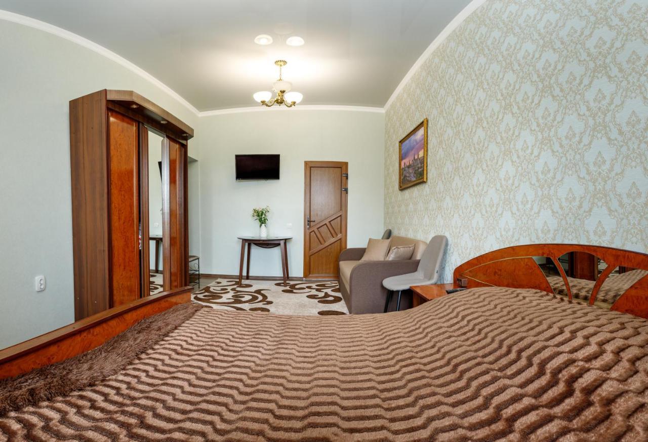 Апартаменти В Старому Місті Sweet House Kamjanez-Podilskyj Exterior foto
